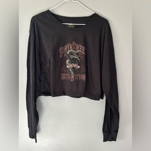 Wrangler women’s long sleeve crop top. XL. Beth Dutton